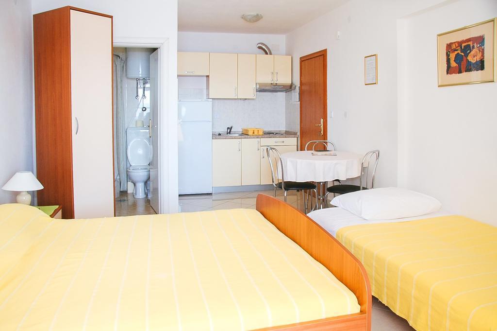 Apartments Dada Omiš Δωμάτιο φωτογραφία