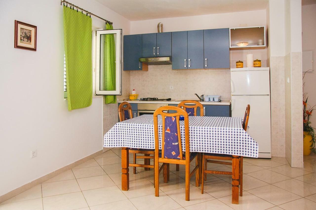 Apartments Dada Omiš Δωμάτιο φωτογραφία